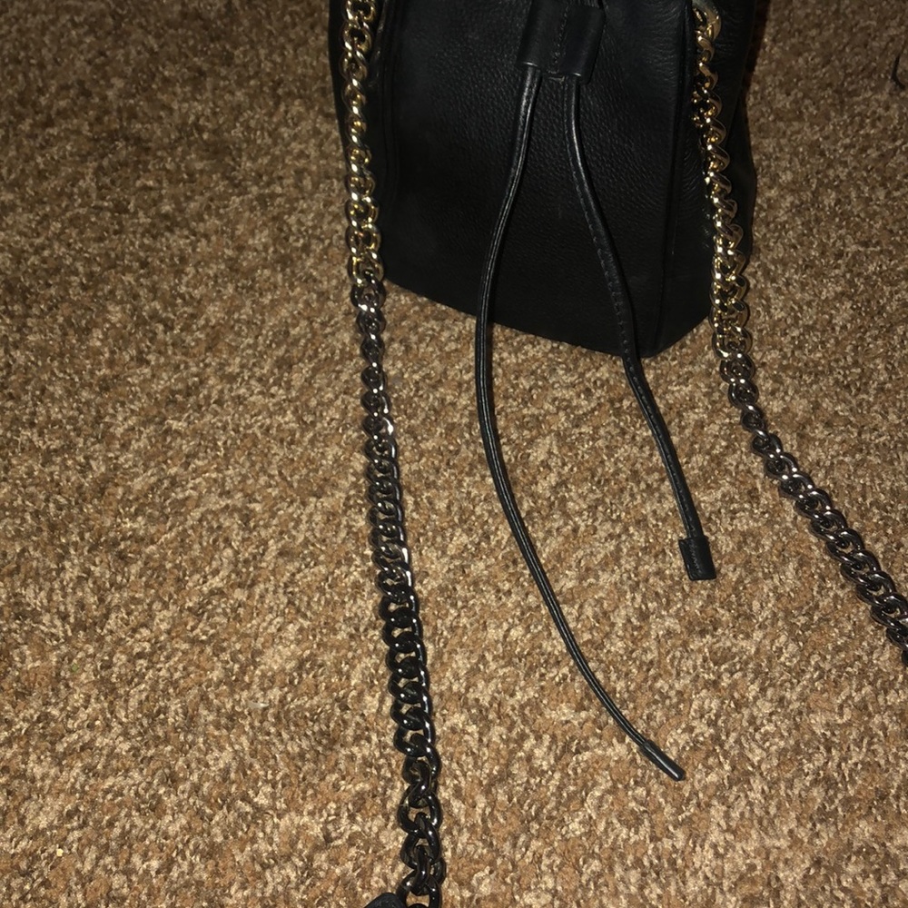 Bucket Bag With Multi Color Chain - image 3